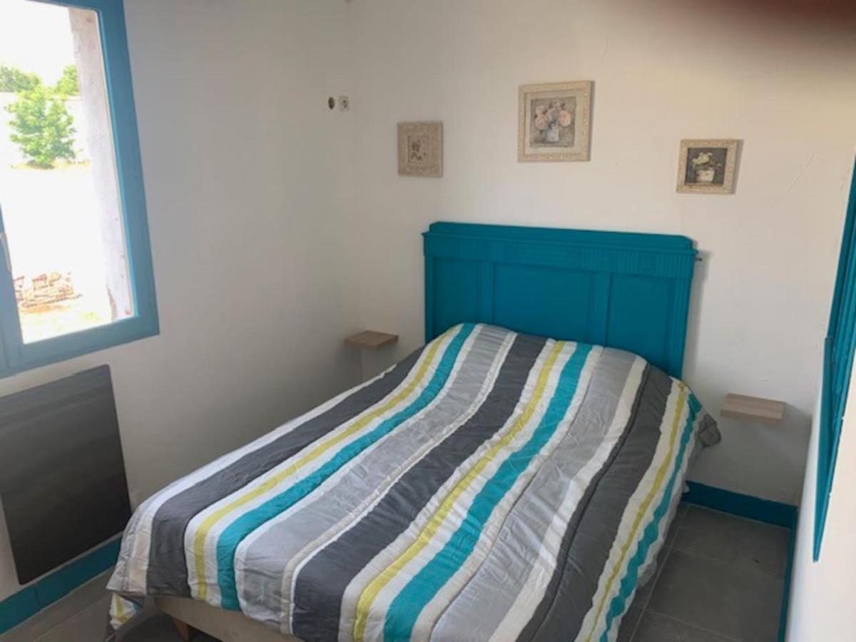 Le Depot Appartement Du Port A Champvert Экстерьер фото